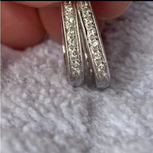 💕HP💕 18k white gold Diamond earrings purchased in Italy 🇮🇹 - appraisal included - Picture 10 of 17